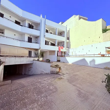 With Terrace In Appartement *